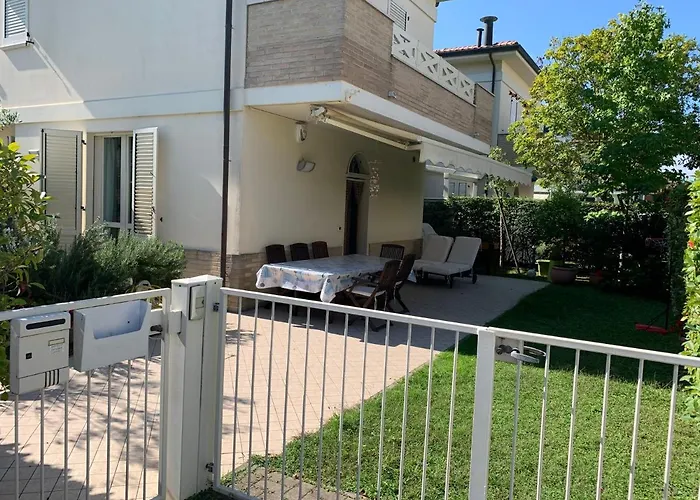 Medusablu121 Punta Marina