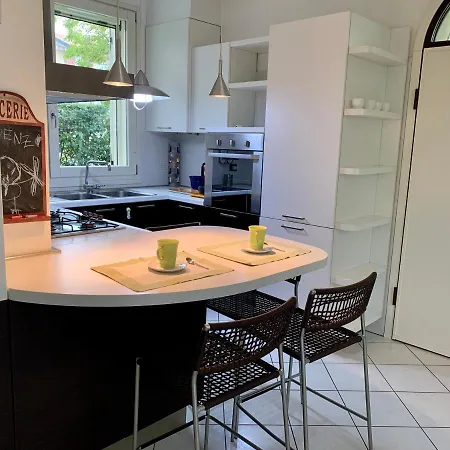 Apartment Medusablu121